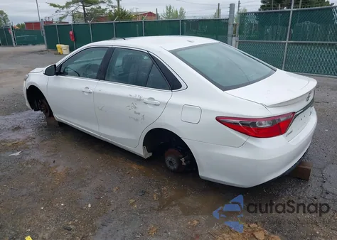 2016 Toyota Camry Se z USA, uszkodzony, nr VIN 4T1BF1FK8GU189033